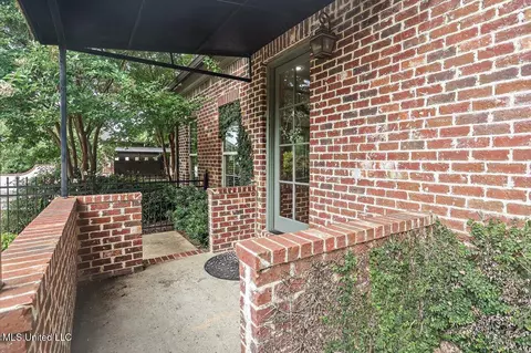 Exterior - 100 Indian Creek Blvd, Flowood, MS 39232 photo 5 of 16