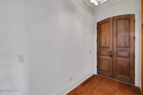 Entry Way - 100 Indian Creek Blvd, Flowood, MS 39232 photo 1 of 1