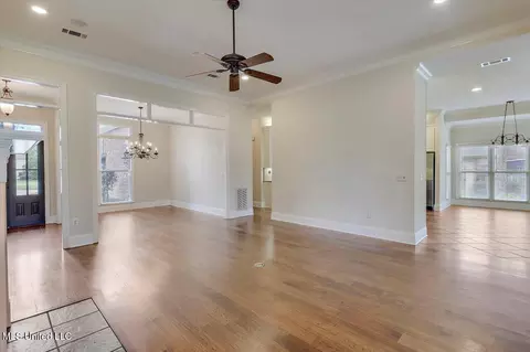 Living - 107 Misty Cv, Madison, MS 39110 photo 3 of 4