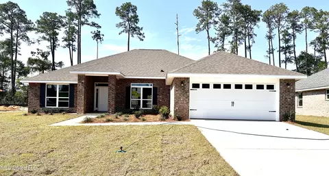 6280 Emerald Lake Dr, Biloxi, MS 39532