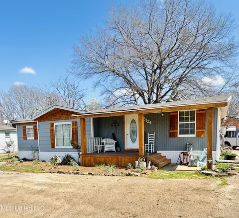 3124 Jackson Ave, Grenada, MS 38901 photo 1