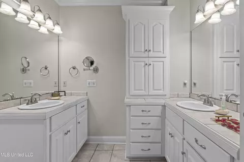 Bath - 144 Northshore Way, Madison, MS 39110 photo 2 of 6