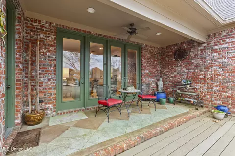 Exterior - 144 Northshore Way, Madison, MS 39110 photo 6 of 13