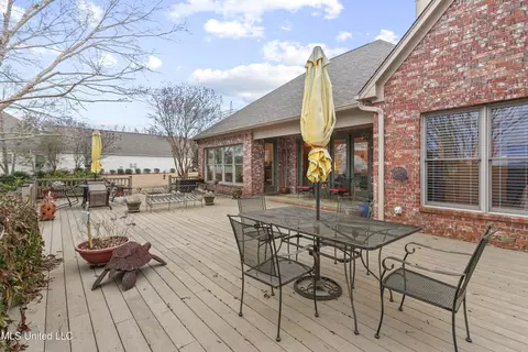 Exterior - 144 Northshore Way, Madison, MS 39110 photo 7 of 13