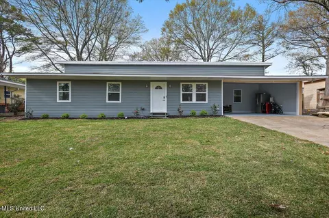 901 Post Rd, Clinton, MS 39056