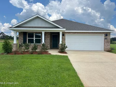 129 Mill Ct, Lucedale, MS 39452