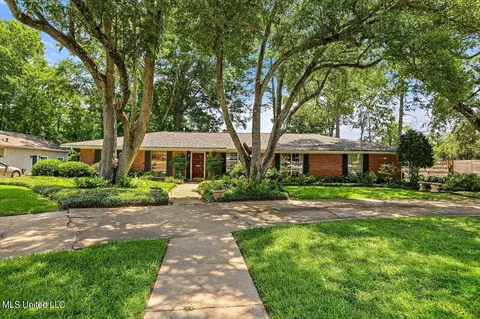 3918 Rhymes Pl, Jackson, MS 39211