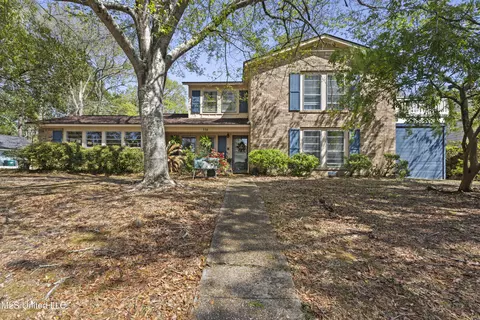 116 Blue Heron Blvd, Ocean Springs, MS 39564