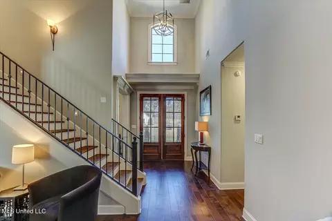 Entry Way - 4151 Bakersfield Dr, Nesbit, MS 38651 photo 2 of 4