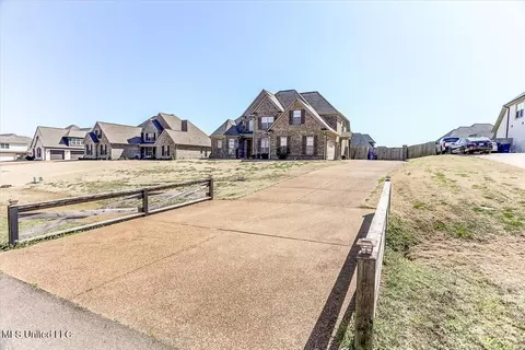 Exterior - 4151 Bakersfield Dr, Nesbit, MS 38651 photo 2 of 7