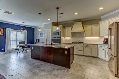 Kitchen - 4151 Bakersfield Dr, Nesbit, MS 38651 photo 4 of 5