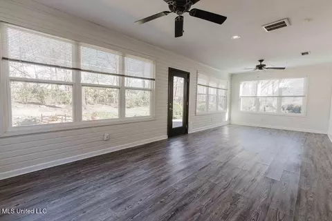 Other - 124 Richmond Dr, Brandon, MS 39042 photo 4 of 9