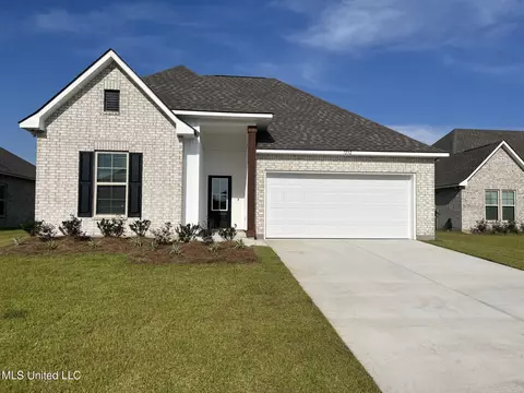 7232 Pencarrow Cir, Ocean Springs, MS 39564