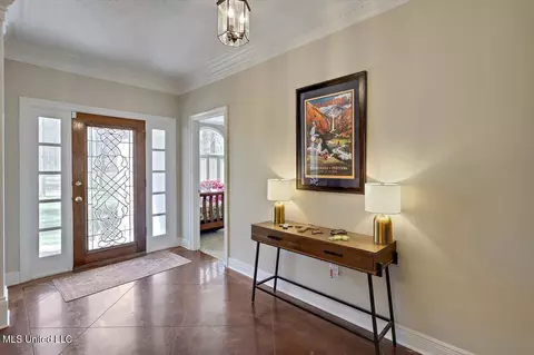 Entry Way - 1120 Pointe Cv, Brandon, MS 39042 photo 1 of 3