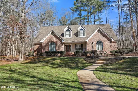 1120 Pointe Cv, Brandon, MS 39042