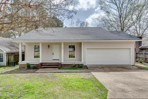 1021 College South Cv, Brandon, MS 39042