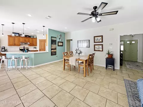 515 N Forest Ave, Long Beach, MS 39560 photo 9