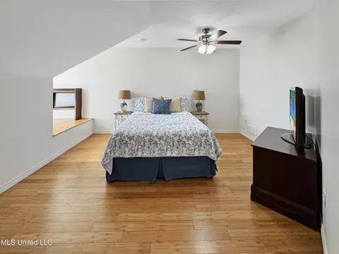 515 N Forest Ave, Long Beach, MS 39560 photo 32
