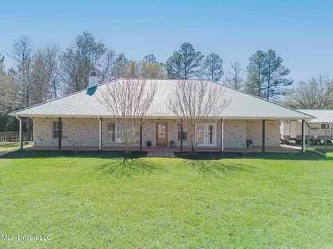 14613 Ramsay Oaks Dr, Vancleave, MS 39565