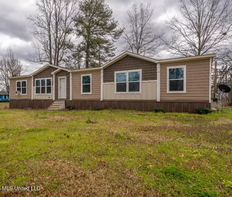 666 N First Ave, Forest, MS 39074