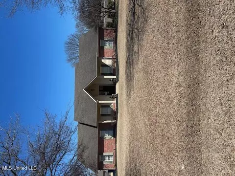 202 Shaw Cv, Clarksdale, MS 38614
