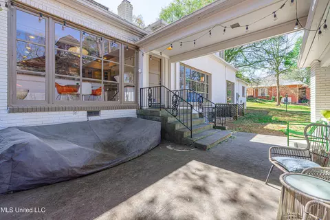 Exterior - 1616 Eastover Dr, Jackson, MS 39211 photo 17 of 18