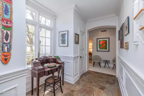 Entry Way - 1616 Eastover Dr, Jackson, MS 39211 photo 4 of 9