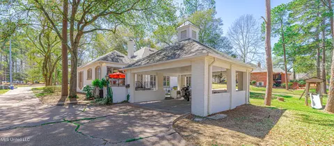 Exterior - 1616 Eastover Dr, Jackson, MS 39211 photo 8 of 18
