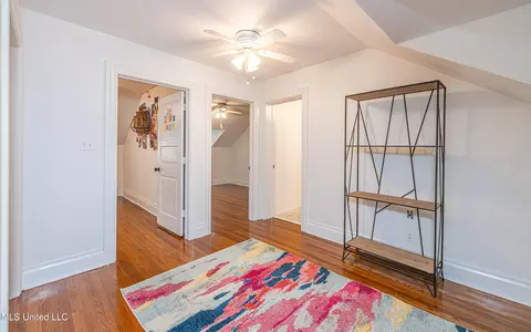 Entry Way - 1616 Eastover Dr, Jackson, MS 39211 photo 8 of 9