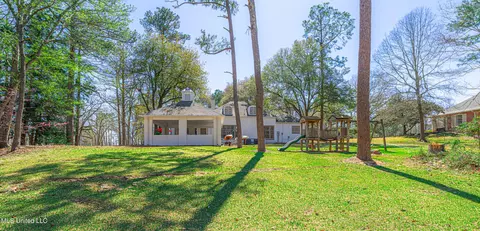 Exterior - 1616 Eastover Dr, Jackson, MS 39211 photo 10 of 18
