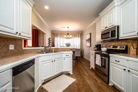 162 Regatta Dr, Brandon, MS 39047 photo 9