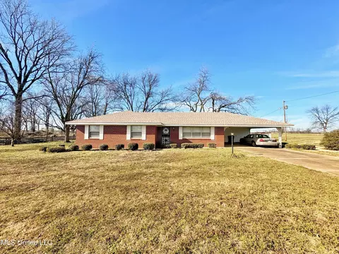 694 Hopson St, Tutwiler, MS 38963