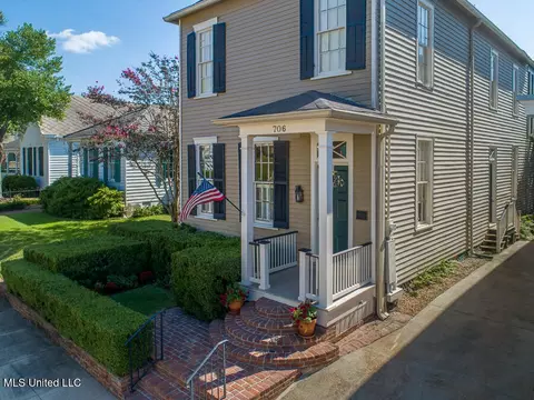 706 State St, Natchez, MS 39120