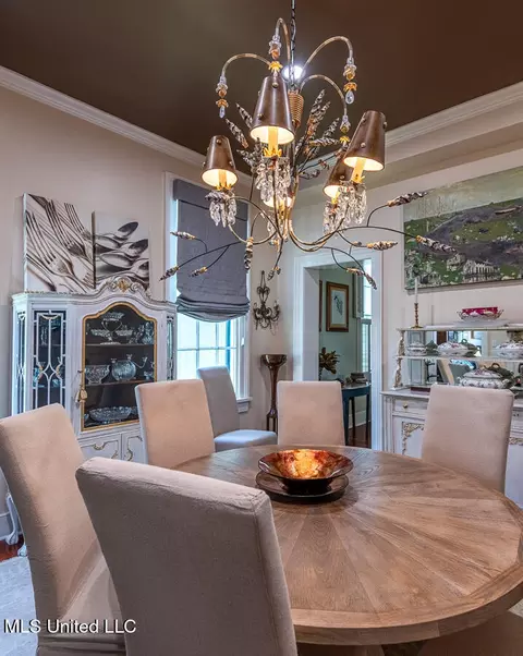 Dining - 706 State St, Natchez, MS 39120 photo 2 of 3