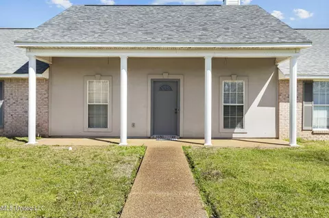 1002 Windmill Dr, Byram, MS 39272 photo 4