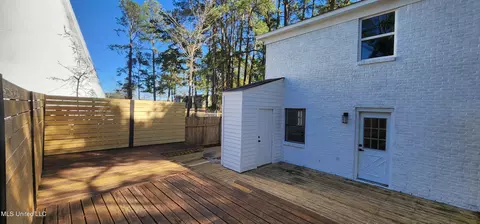 Exterior - 852 Garvin St, Jackson, MS 39206 photo 4 of 6
