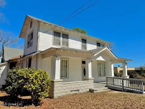 116 5th Ave, Mccomb, MS 39648