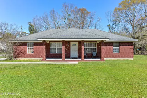 4743 Adams Ave, Moss Point, MS 39563