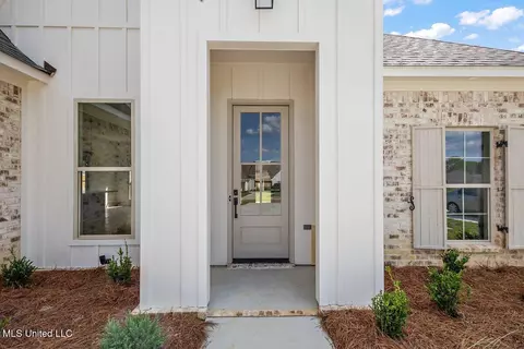 303 Mandy Way, Canton, MS 39046 photo 2