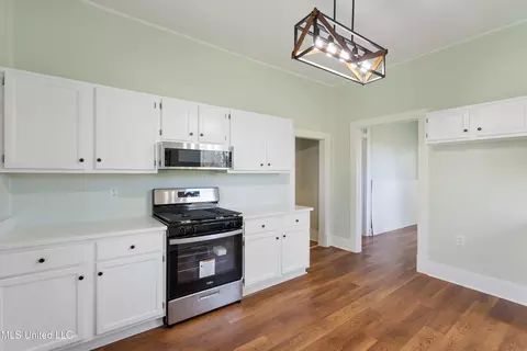 Kitchen - 211 Church St, Como, MS 38619 photo 3 of 3
