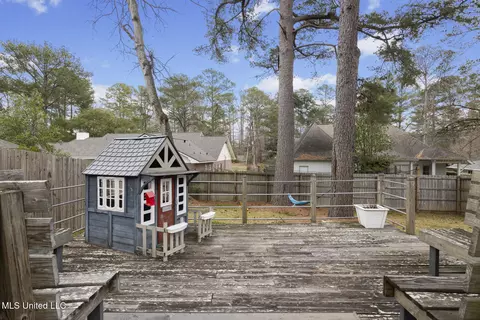 Exterior - 4666 Hazelwood Dr, Jackson, MS 39211 photo 5 of 5
