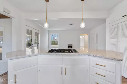 Kitchen - 404 Coleman St, Como, MS 38619 photo 5 of 7