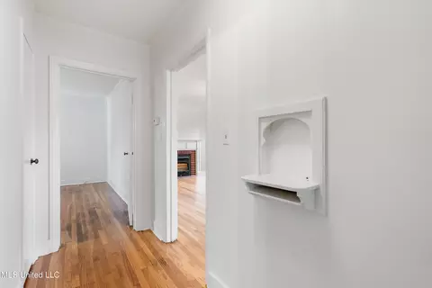 Entry Way - 404 Coleman St, Como, MS 38619 photo 1 of 1
