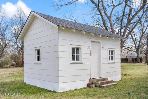 Other - 404 Coleman St, Como, MS 38619 photo 6 of 8