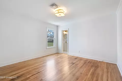Bedroom - 404 Coleman St, Como, MS 38619 photo 6 of 8