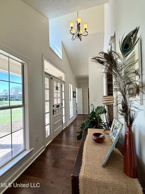Entry Way - 104 Copper Ridge Dr, Brandon, MS 39042 photo 1 of 5