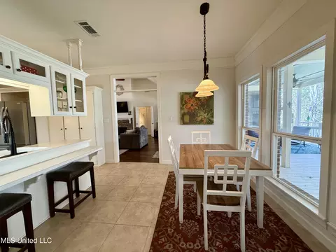 Dining - 104 Copper Ridge Dr, Brandon, MS 39042 photo 5 of 6