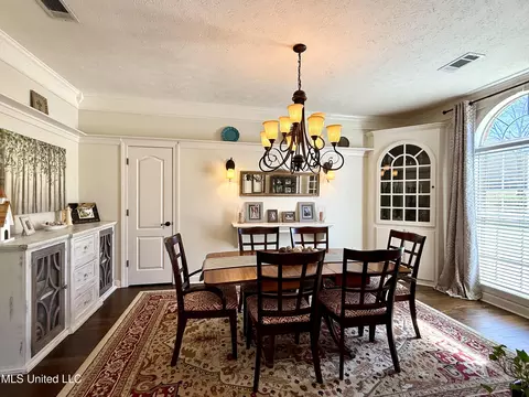 Dining - 104 Copper Ridge Dr, Brandon, MS 39042 photo 1 of 6