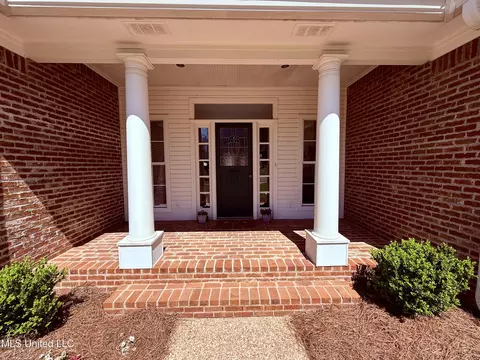 Exterior - 104 Copper Ridge Dr, Brandon, MS 39042 photo 5 of 24