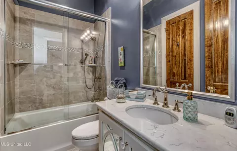 Bath - 142 Latter Rayne Dr, Flowood, MS 39232 photo 6 of 9